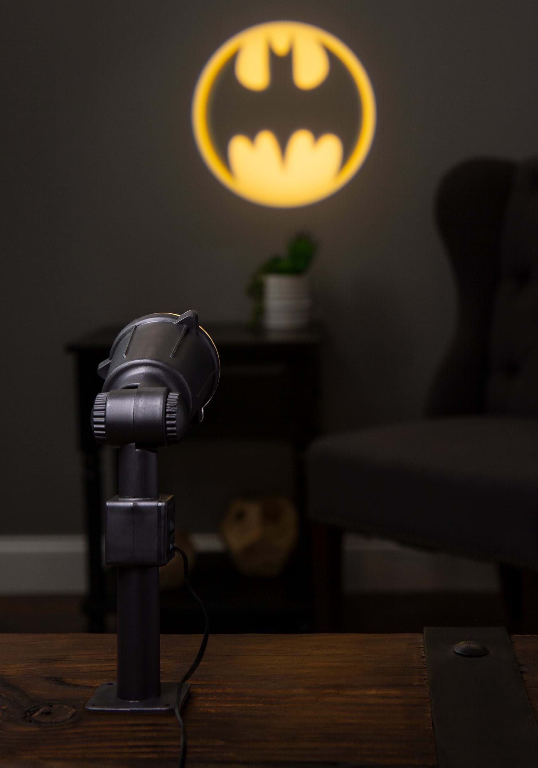 Batman 14 Bat Signal Projector